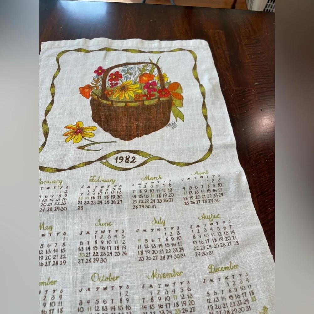 Vtg all pure linen 1982 calendar tea towel wall‎ hanging-kitchen-flower basket